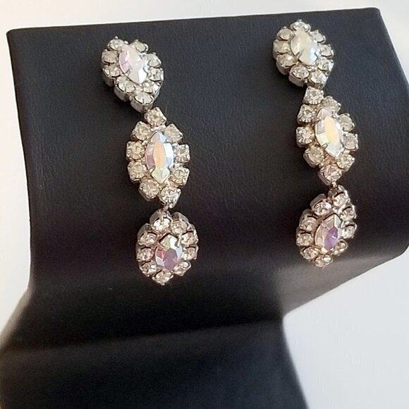 NWT Claire's Collection Crystal Rhinestone Pierced Post Earrings - Picture 2 of 4